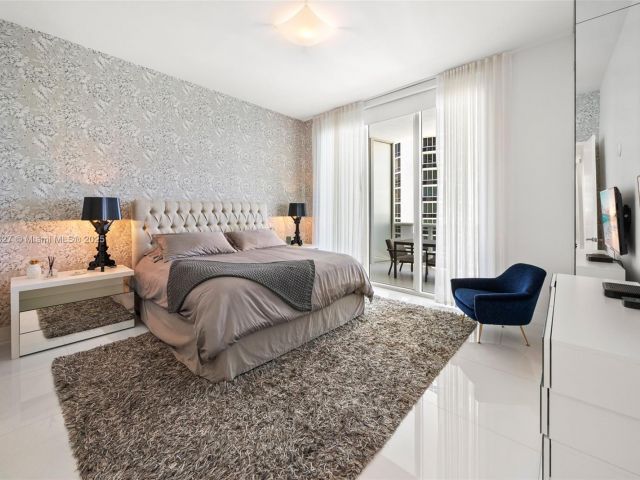 Apartment for sale  Unit #3302 - photo 6161977