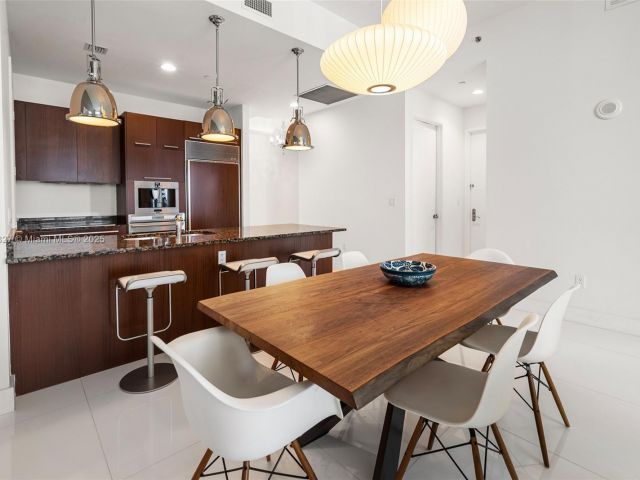 Apartment for sale  Unit #3302 - photo 6161983