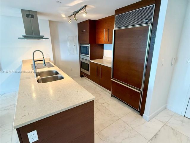 Apartment for sale  Unit #BAY806 - photo 6160630