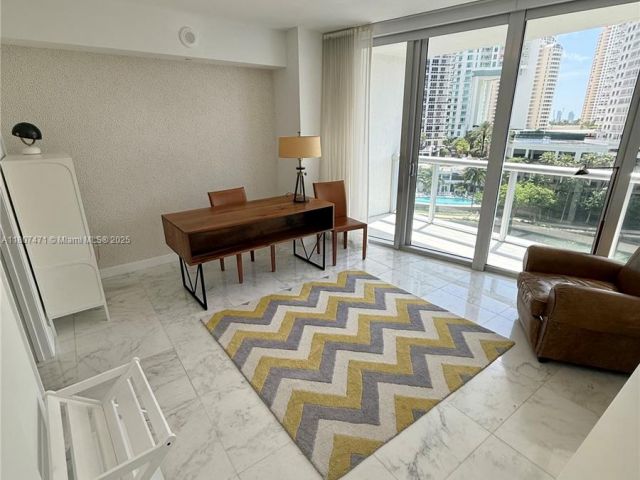 Apartment for sale  Unit #BAY806 - photo 6160636