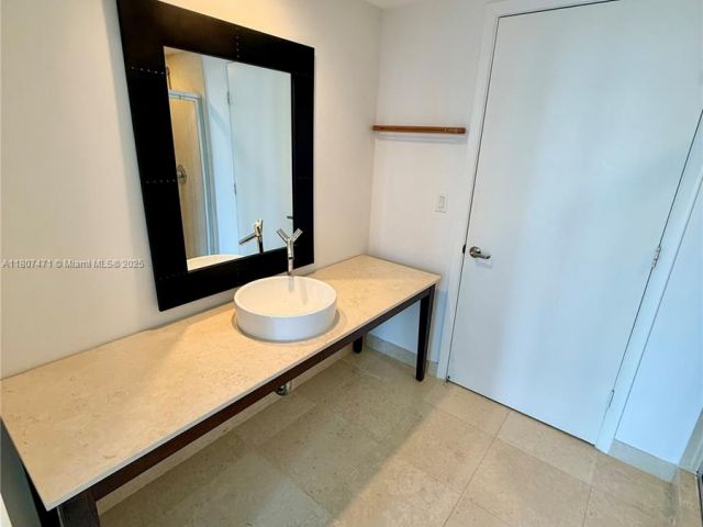 Apartment for sale  Unit #BAY806 - photo 6160639