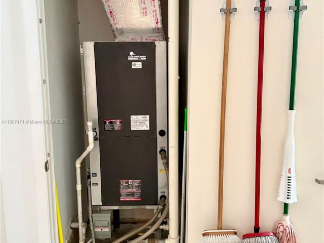 Apartment for sale  Unit #BAY806 - photo 6160642