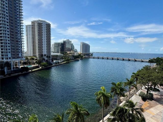 Apartment for sale  Unit #BAY806 - photo 6160646