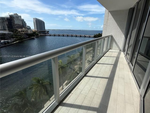 Apartment for sale  Unit #BAY806 - photo 6160648