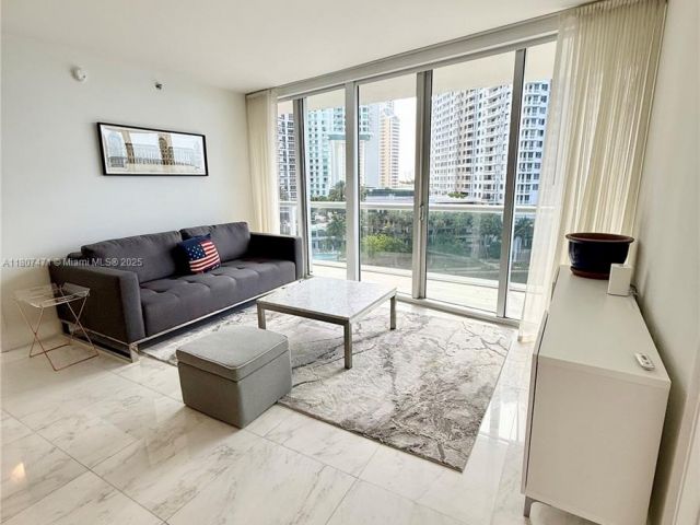 Apartment for sale  Unit #BAY806 - photo 6160649