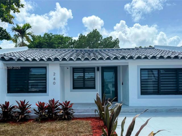 Home for sale at 240 SW 55th Ave - photo 6160107