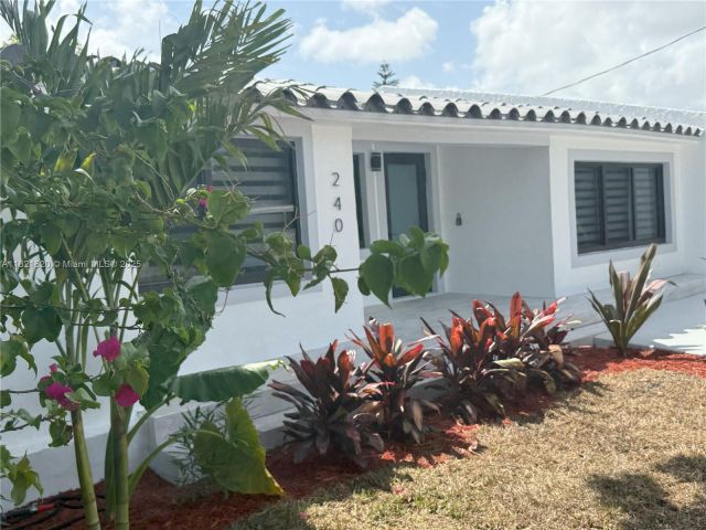 Home for sale at 240 SW 55th Ave - photo 6160108