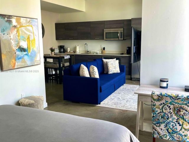 Apartment for sale  Unit #2406 - photo 6157320