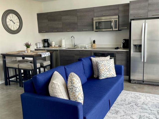 Apartment for sale  Unit #2406 - photo 6157321