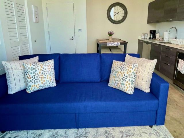 Apartment for sale  Unit #2406 - photo 6157326