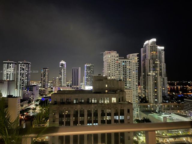 Apartment for sale  Unit #2406 - photo 6157327