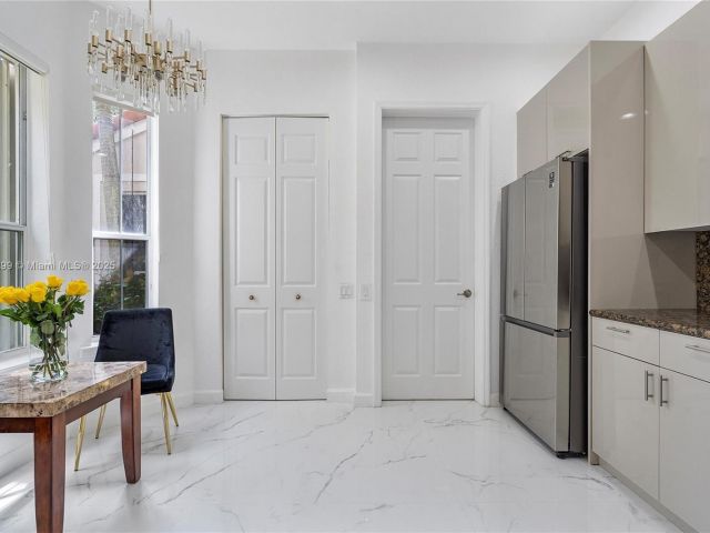 Home for sale at 1382 Harbor Vw W - photo 6156351