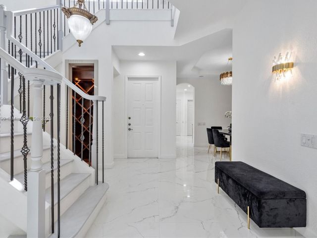 Home for sale at 1382 Harbor Vw W - photo 6156357