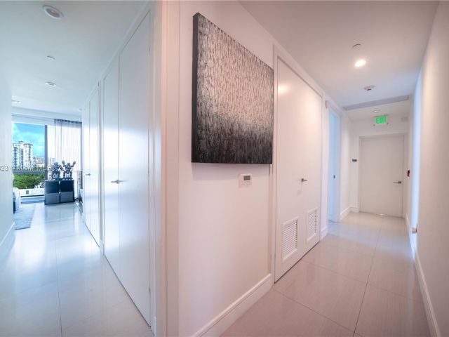 Apartment for rent  Unit #606 - photo 6173341