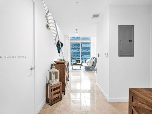 Apartment for sale  Unit #806 - photo 6160254