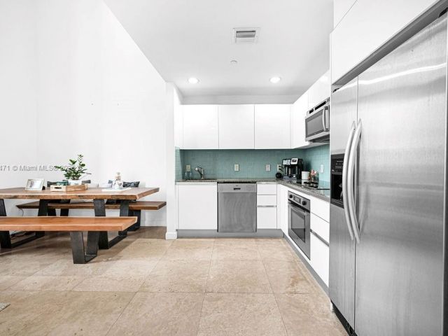 Apartment for sale  Unit #806 - photo 6160257