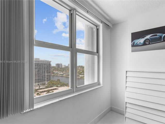 Apartment for sale  Unit #11E - photo 6158498