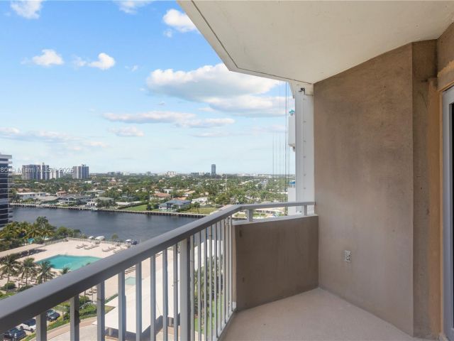Apartment for sale  Unit #11E - photo 6158504