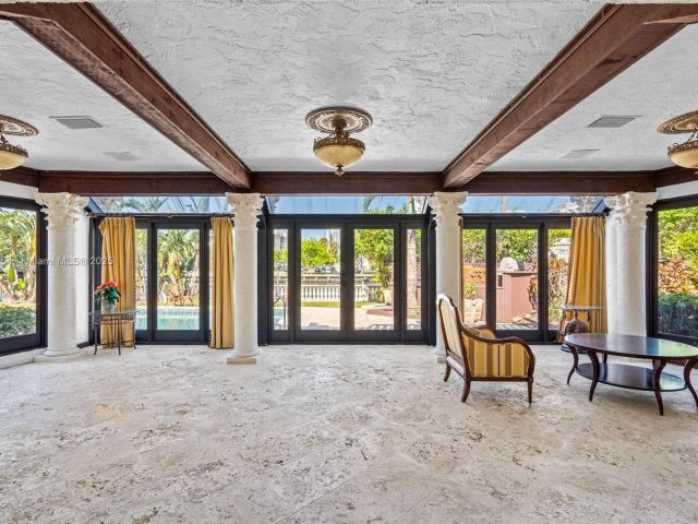 Home for sale at 800 Diplomat Pkwy - photo 6158103