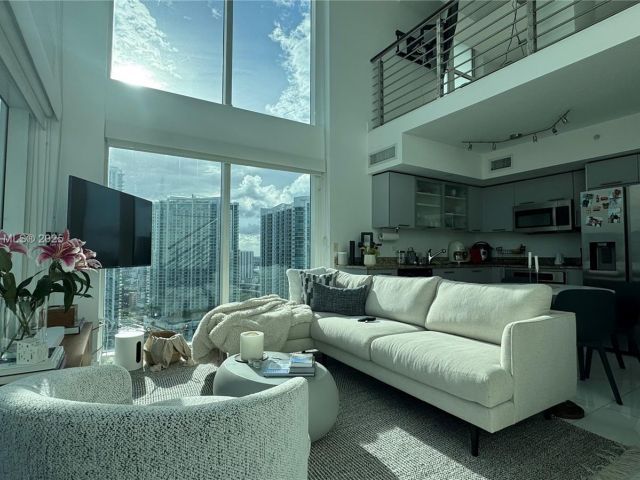 Apartment for sale  Unit #1716 - photo 6161734