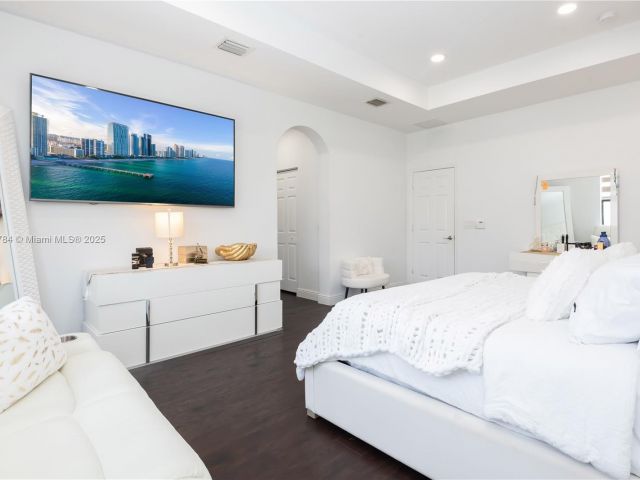 Home for sale at 8885 NW 100th Pl - photo 6159826