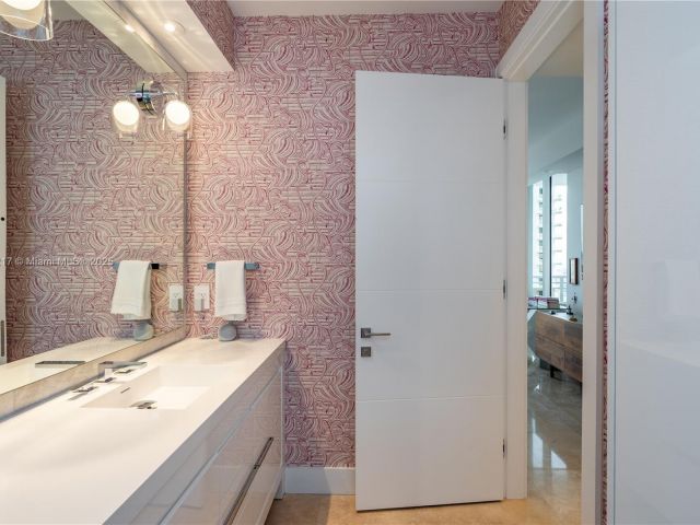 Apartment for sale  Unit #2602 - photo 6160950