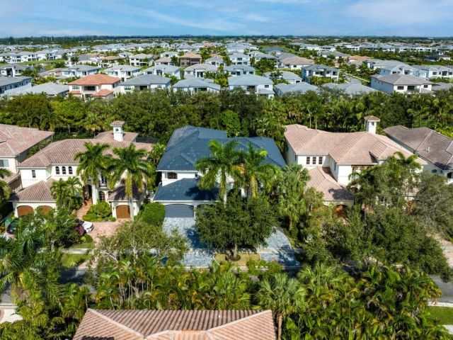 Home for sale at 17657 Middlebrook Way - photo 6160928