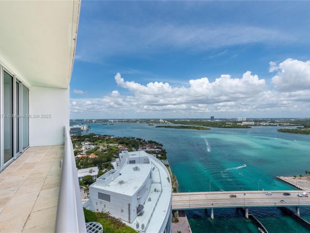 Apartment for rent  Unit #2506 - photo 6168281