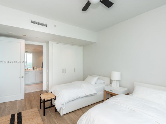 Apartment for rent  Unit #2506 - photo 6168286