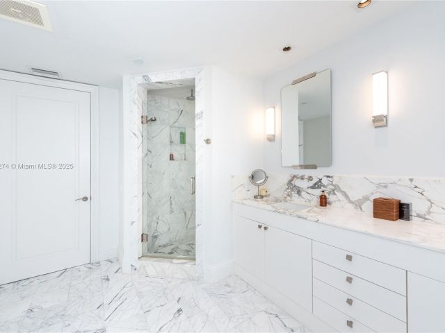 Apartment for rent  Unit #2506 - photo 6168288