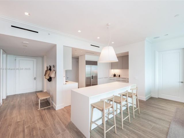 Apartment for rent  Unit #2506 - photo 6168294