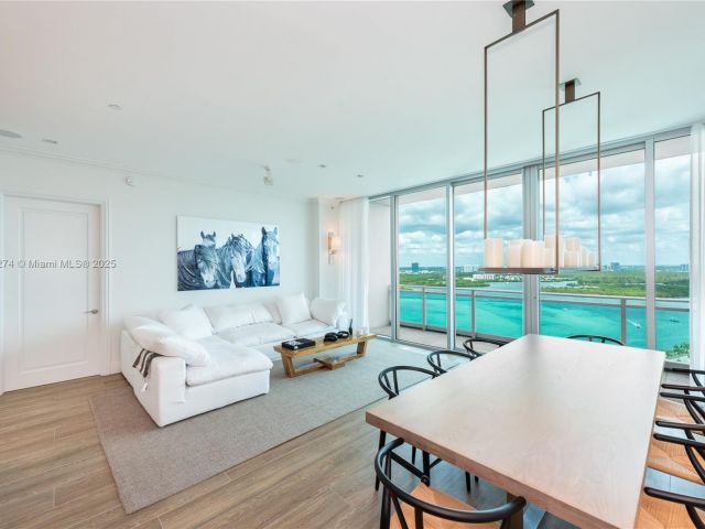 Apartment for rent  Unit #2506 - photo 6168297