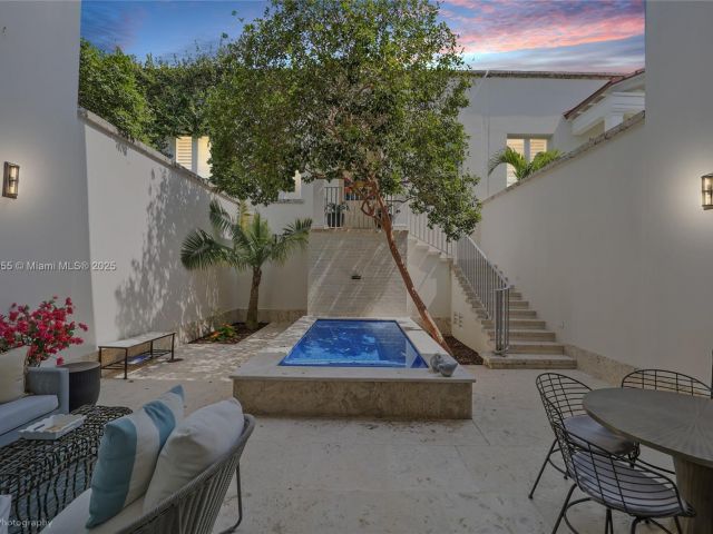 Home for sale at 647 Almeria Ave - photo 6174510