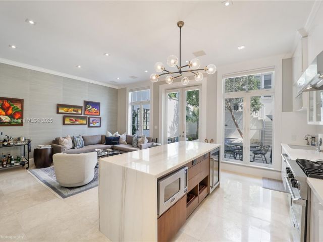 Home for sale at 647 Almeria Ave - photo 6174522