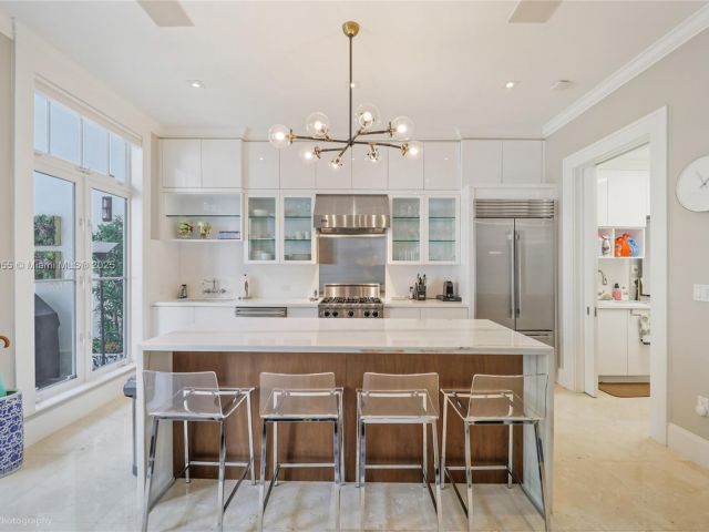 Home for sale at 647 Almeria Ave - photo 6174523