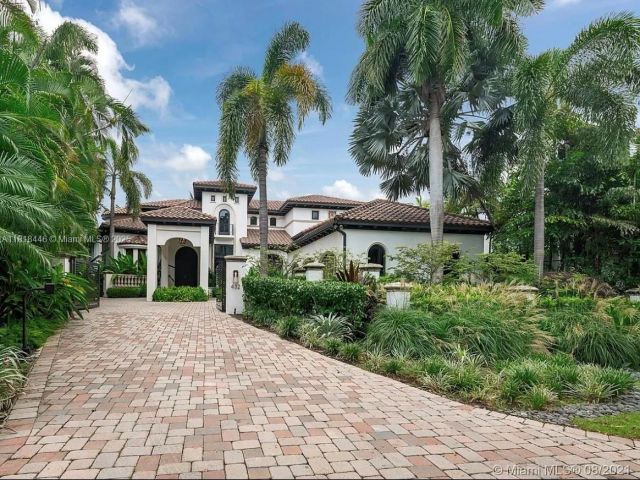 Home for rent at 432 S Hibiscus Dr - photo 6173596