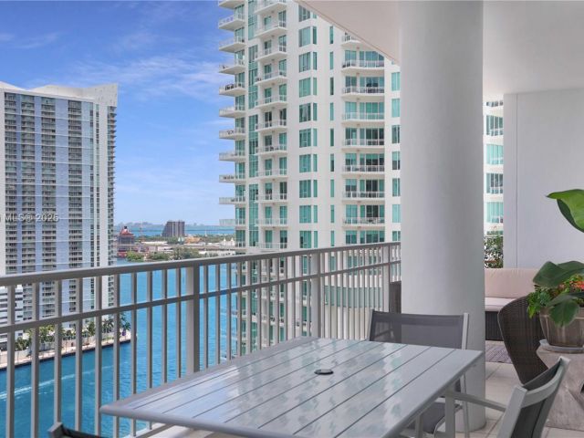 Apartment for sale  Unit #2210 - photo 6161004