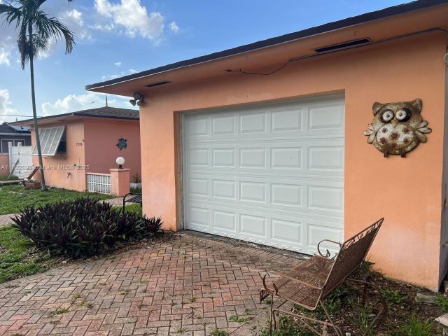 Home for sale at 7110 SW 11th St - photo 6160478