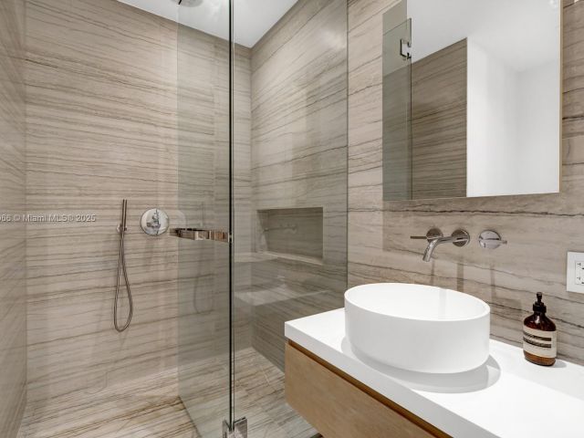 Apartment for sale  Unit #805 - photo 6186797