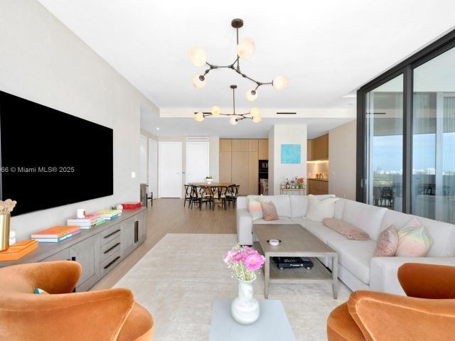 Apartment for sale  Unit #805 - photo 6186808