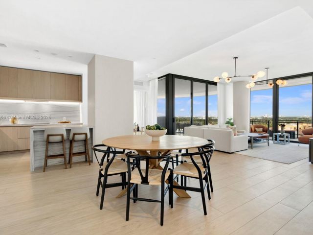 Apartment for sale  Unit #805 - photo 6186812