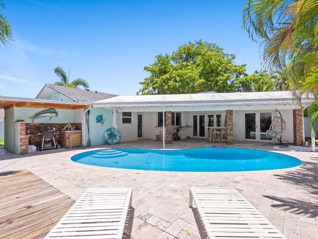 Home for sale at 1098 SW 2nd Street - photo 6162774