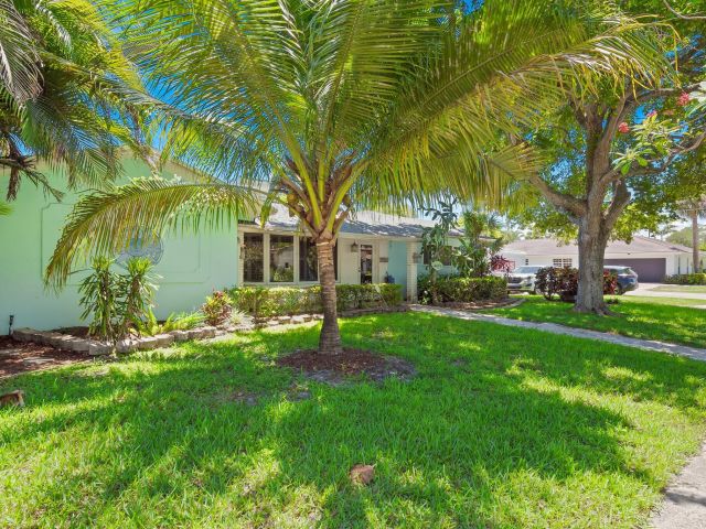 Home for sale at 1098 SW 2nd Street - photo 6162777