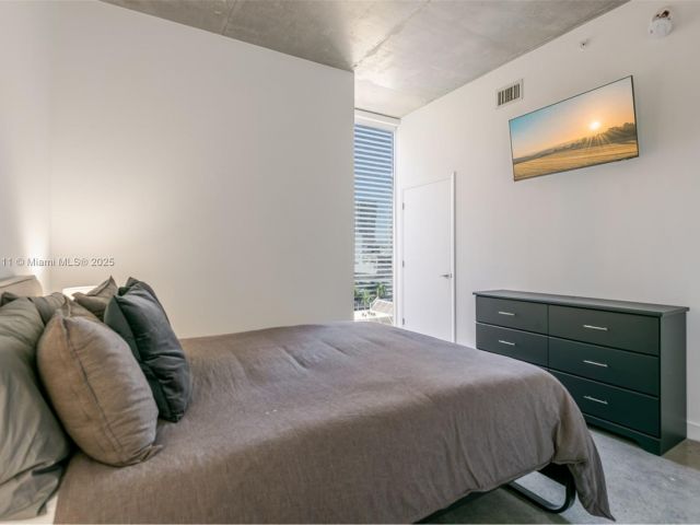 Apartment for rent  Unit # - photo 6161182