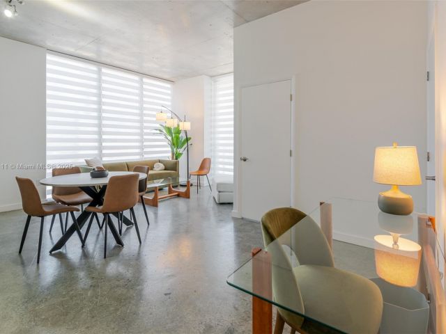 Apartment for rent  Unit # - photo 6161195