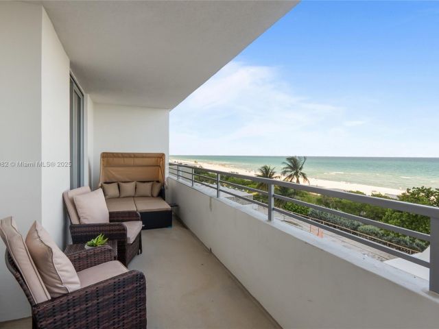 Apartment for rent  Unit # - photo 6181673