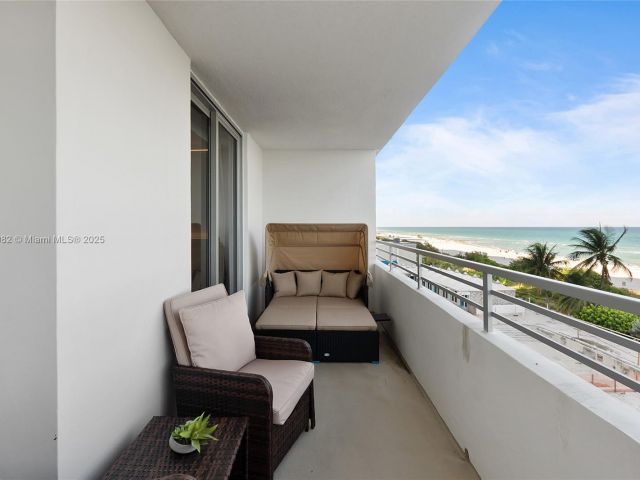 Apartment for rent  Unit # - photo 6181674