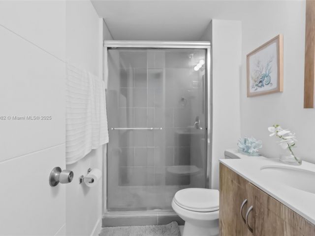 Apartment for rent  Unit # - photo 6181676