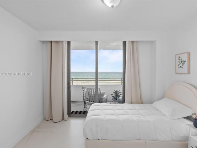 Apartment for rent  Unit # - photo 6181678