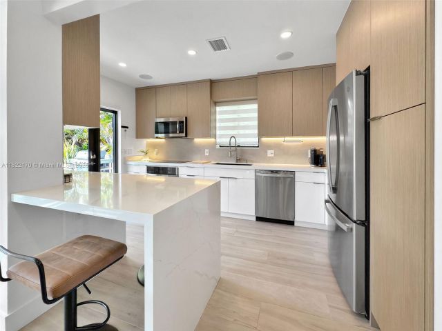 Home for rent at 130 SW 25th Rd - photo 6161523